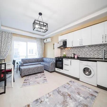 Endly Flat Close To Beach In Konyaslijk Apartman Antalya