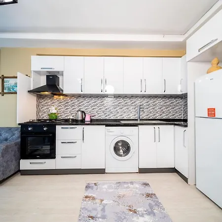 Endly Flat Close To Beach In Konyaslijk